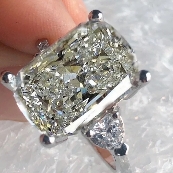 5Ct Cushion Long Cut Swarovski 3-Stones Solitaire Ring - Picture 12 of 13